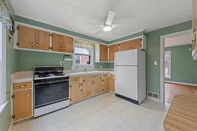 1818 E Indiana Street, Wheaton, IL 60187 - Photo 8