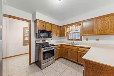 3009 Vimy Ridge Drive, Joliet, IL 60435 - Photo 8