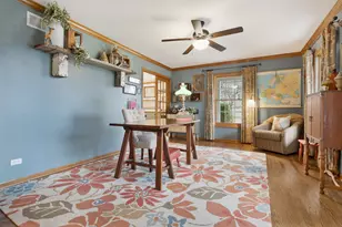 375 Meadow View, Burlington, IL 60109 - Photo 6