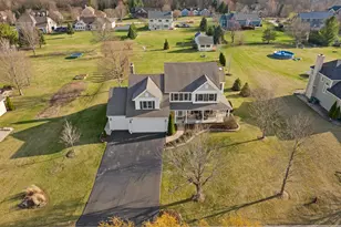 375 Meadow View, Burlington, IL 60109 - Photo 4