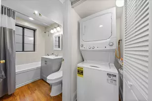 7423 N Sheridan Rd, Chicago, IL 60626 - Photo 10