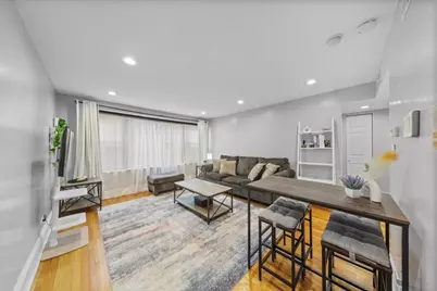 7423 N Sheridan Road #2W, Chicago, IL 60626 - Photo 2