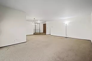 9752 Mill Dr E, Palos Park, IL 60464 - Photo 4