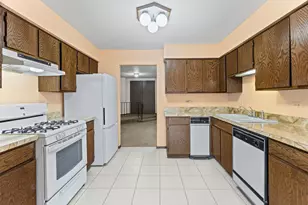 9752 Mill Dr E, Palos Park, IL 60464 - Photo 10