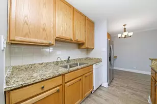 16 E Old Willow Rd, Prospect Heights, IL 60070 - Photo 6