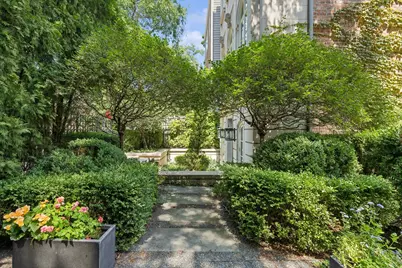 1755 N Mohawk Street, Chicago, IL 60614 - Photo 2