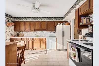1S055 Spring Road #2C, Oakbrook Terrace, IL 60181 - Photo 14