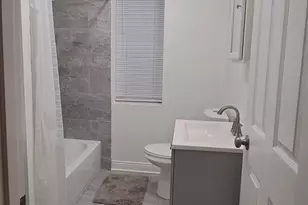 2958 W Nelson St, Chicago, IL 60618 - Photo 6