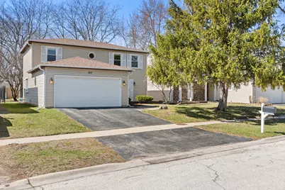 212 E Lakeside Drive, Vernon Hills, IL 60061 - Photo 1