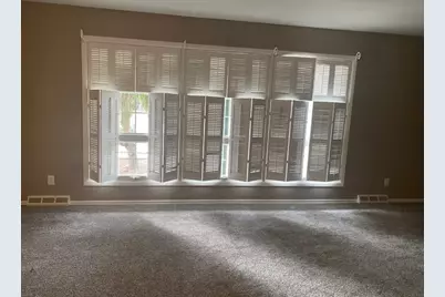 2560 E 259th Road, Peru, IL 61354 - Photo 14