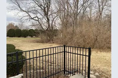 2560 E 259th Road, Peru, IL 61354 - Photo 10