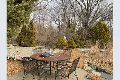 2560 E 259th Road, Peru, IL 61354 - Photo 8