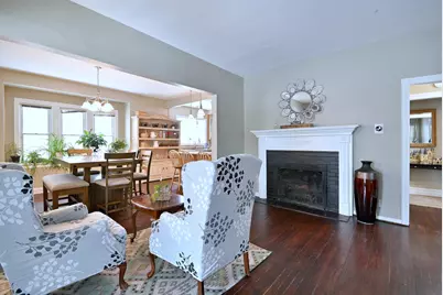 110 S Yale Avenue, Villa Park, IL 60181 - Photo 6