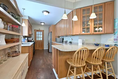 110 S Yale Avenue, Villa Park, IL 60181 - Photo 16