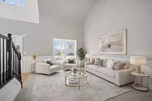 39W126 Revere House Ln, Geneva, IL 60134 - Photo 2