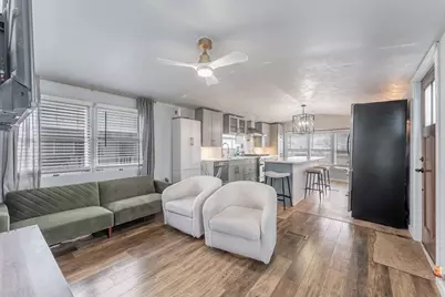 106 8th Avenue, Bartlett, IL 60103 - Photo 6