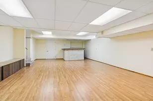 43 Inner Cir Dr, Des Plaines, IL 60016 - Photo 26