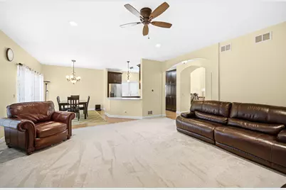 9229 Natchez Avenue, Morton Grove, IL 60053 - Photo 10