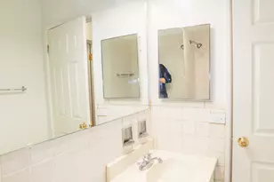 606 W Cornelia Ave, Chicago, IL 60657 - Photo 8