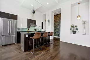 2411 W Walton St, Chicago, IL 60622 - Photo 12
