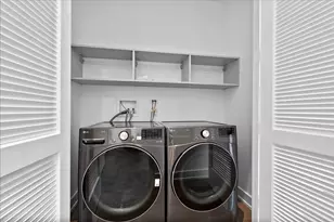 728 Waukegan Rd, Deerfield, IL 60015 - Photo 24