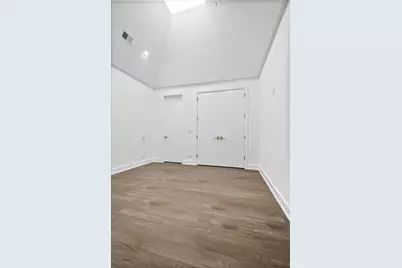 728 Waukegan Road #209, Deerfield, IL 60015 - Photo 18