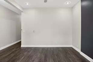 [Address not provided], Chicago, IL 60637 - Photo 12