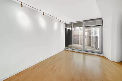 300 N State Street #2510, Chicago, IL 60654 - Photo 10