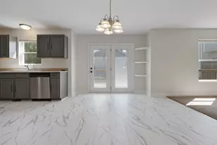 399 Fulton St, South Elgin, IL 60177 - Photo 2