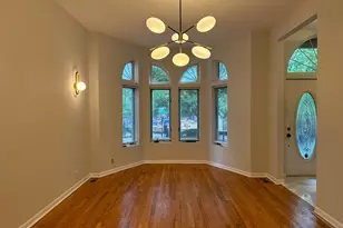 923 W Fletcher St, Chicago, IL 60657 - Photo 2