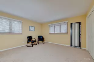 137 Haverhill Ln, Schaumburg, IL 60193 - Photo 22