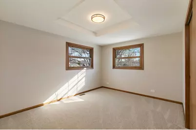 657 Lomond Drive, Mundelein, IL 60060 - Photo 18