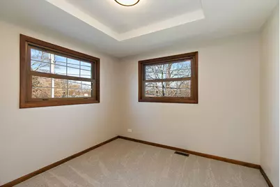 657 Lomond Drive, Mundelein, IL 60060 - Photo 20