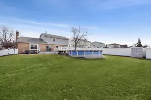 1948 Concord Dr, Downers Grove, IL 60516 - Photo 16