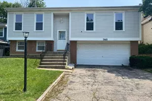 785 Woodside Dr, Roselle, IL 60172 - Photo 1