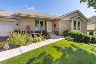 1930 Raincloud Dr, Rockford, IL 61108 - Photo 2