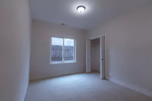 4608 S Indiana Ave, Chicago, IL 60653 - Photo 8