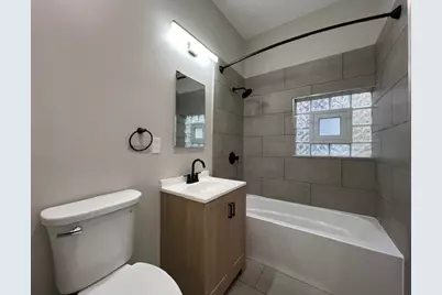 3640 W Fullerton Avenue #2, Chicago, IL 60647 - Photo 6
