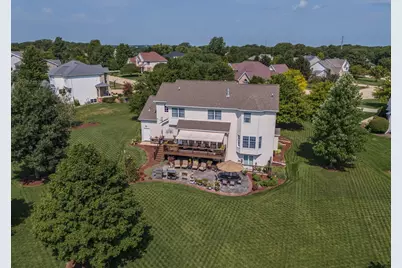 29 Cloverhill Circle, Bloomington, IL 61705 - Photo 4