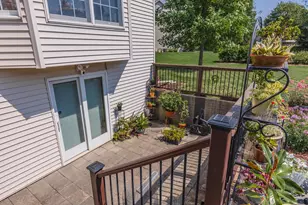 29 Cloverhill Cir, Bloomington, IL 61705 - Photo 54