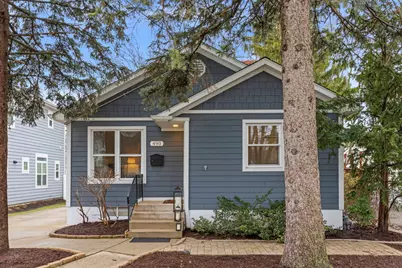 490 Carleton Avenue, Glen Ellyn, IL 60137 - Photo 2