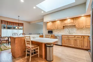 9155 Arbour Walk Dr, Frankfort, IL 60423 - Photo 10