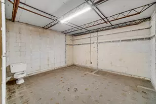 5010 S State St, Chicago, IL 60609 - Photo 12