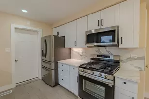 6015 Crain St, Morton Grove, IL 60053 - Photo 8