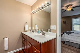 10625 Route 166, Marion, IL 62959 - Photo 16