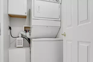 155 E Mill St, Wauconda, IL 60084 - Photo 14