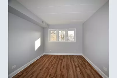 [Address not provided], Hickory Hills, IL 60457 - Photo 8