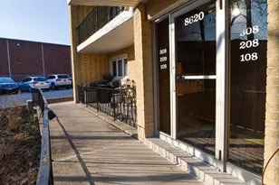 [Address not provided], Hickory Hills, IL 60457 - Photo 2