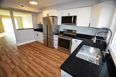 [Address not provided], Hickory Hills, IL 60457 - Photo 6