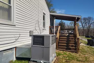 306 S 4th St, Vienna, IL 62995 - Photo 6